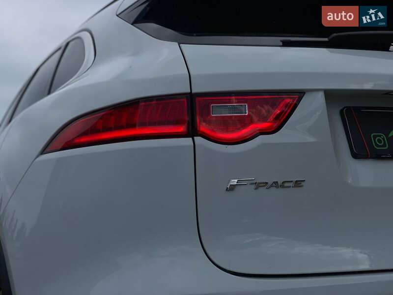 Позашляховик / Кросовер Jaguar F-Pace 2018 в Києві