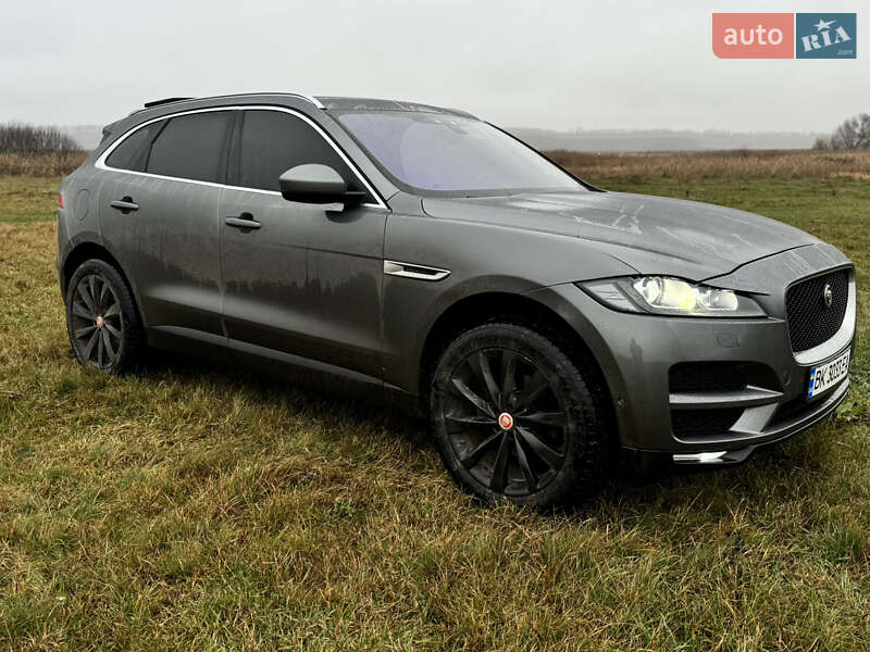 Jaguar F-Pace 2016