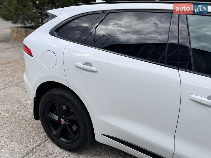 Внедорожник / Кроссовер Jaguar F-Pace 2017 в Одессе