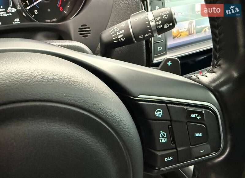 Внедорожник / Кроссовер Jaguar F-Pace 2017 в Киеве