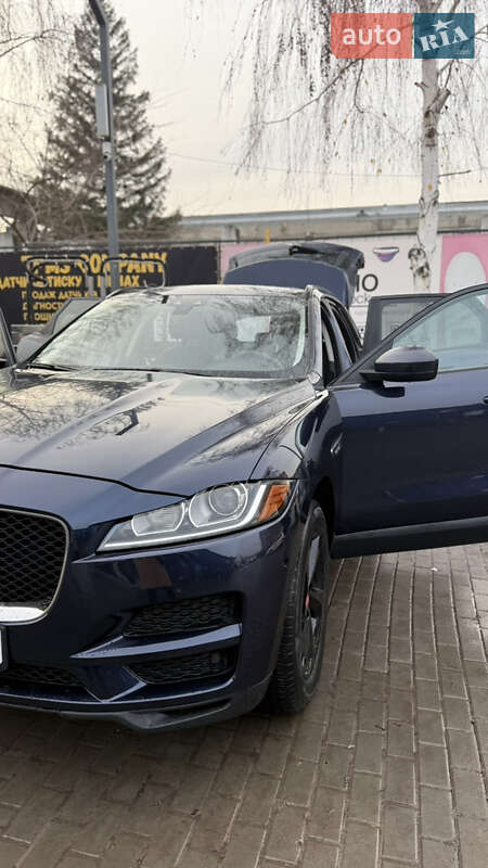 Позашляховик / Кросовер Jaguar F-Pace 2017 в Харкові