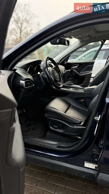 Позашляховик / Кросовер Jaguar F-Pace 2017 в Харкові