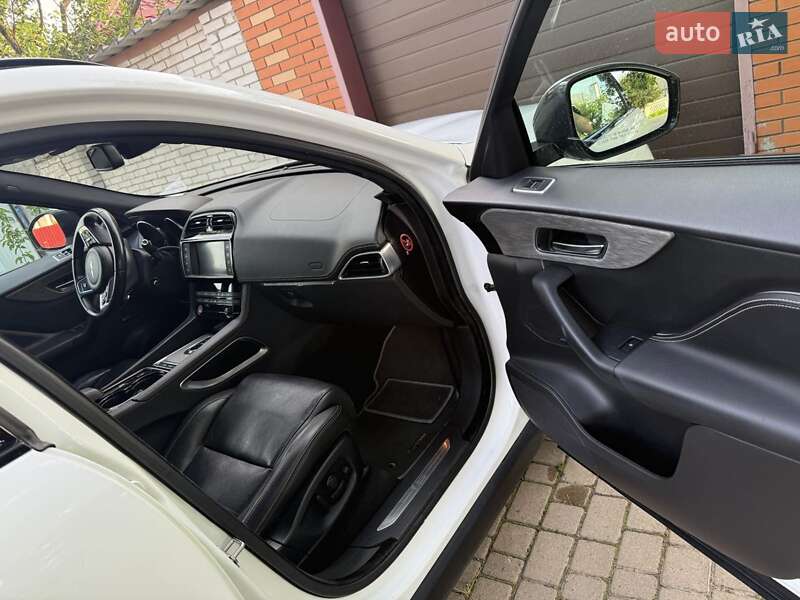 Позашляховик / Кросовер Jaguar F-Pace 2017 в Вінниці