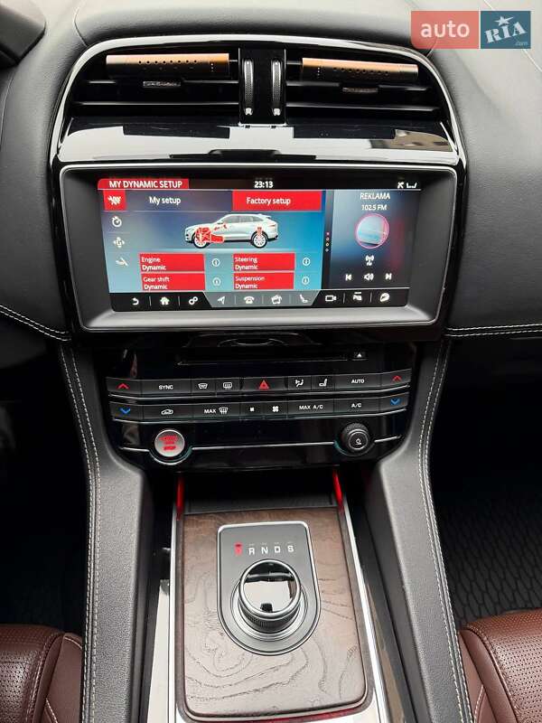 Позашляховик / Кросовер Jaguar F-Pace 2016 в Дніпрі