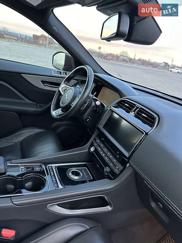 Внедорожник / Кроссовер Jaguar F-Pace 2016 в Харькове фото 10 Внедорожник / Кроссовер Jaguar F-Pace 2016 в Харькове