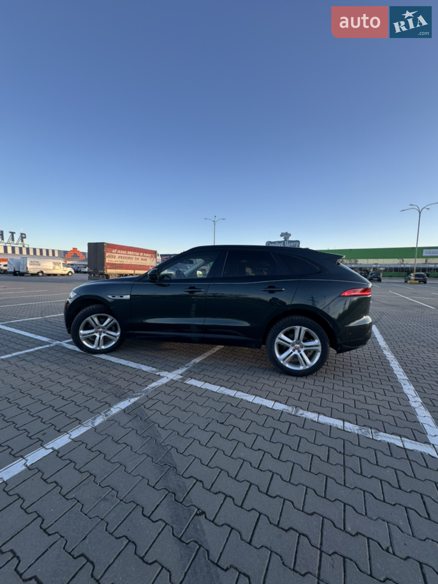 2017 Jaguar F-Pace - мініатюра 15