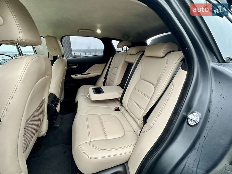 Внедорожник / Кроссовер Jaguar F-Pace 2020 в Киеве