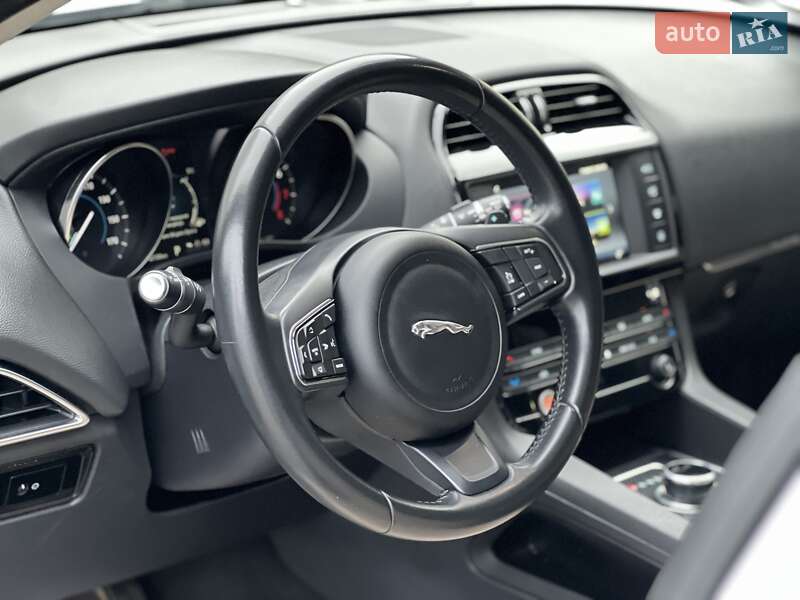 Внедорожник / Кроссовер Jaguar F-Pace 2018 в Днепре фото 27 Внедорожник / Кроссовер Jaguar F-Pace 2018 в Днепре
