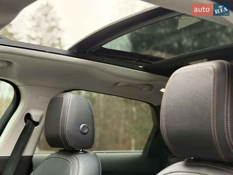 Внедорожник / Кроссовер Jaguar F-Pace 2016 в Киеве фото 31 Внедорожник / Кроссовер Jaguar F-Pace 2016 в Киеве