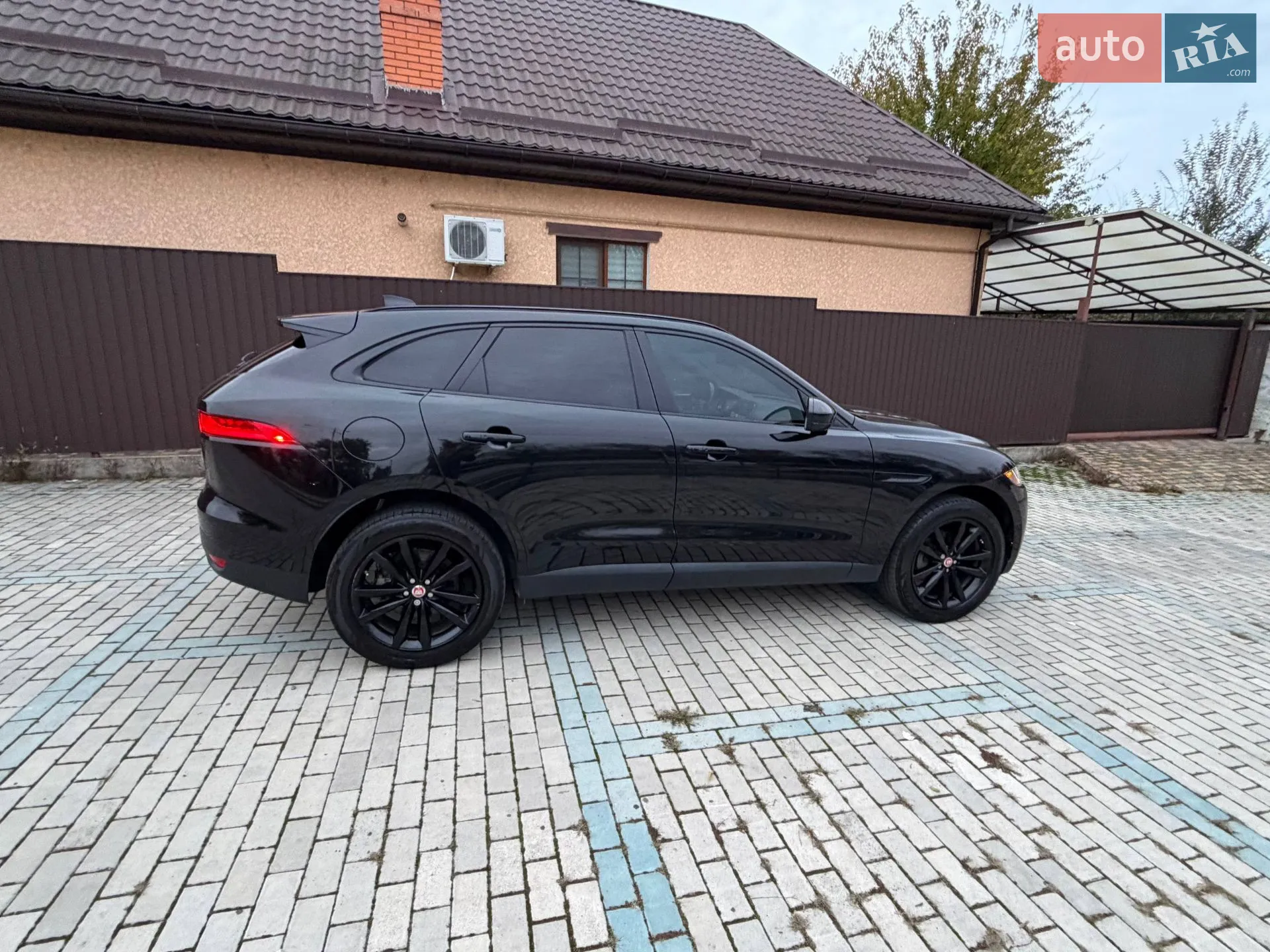 2016 Jaguar F-Pace - мініатюра 8