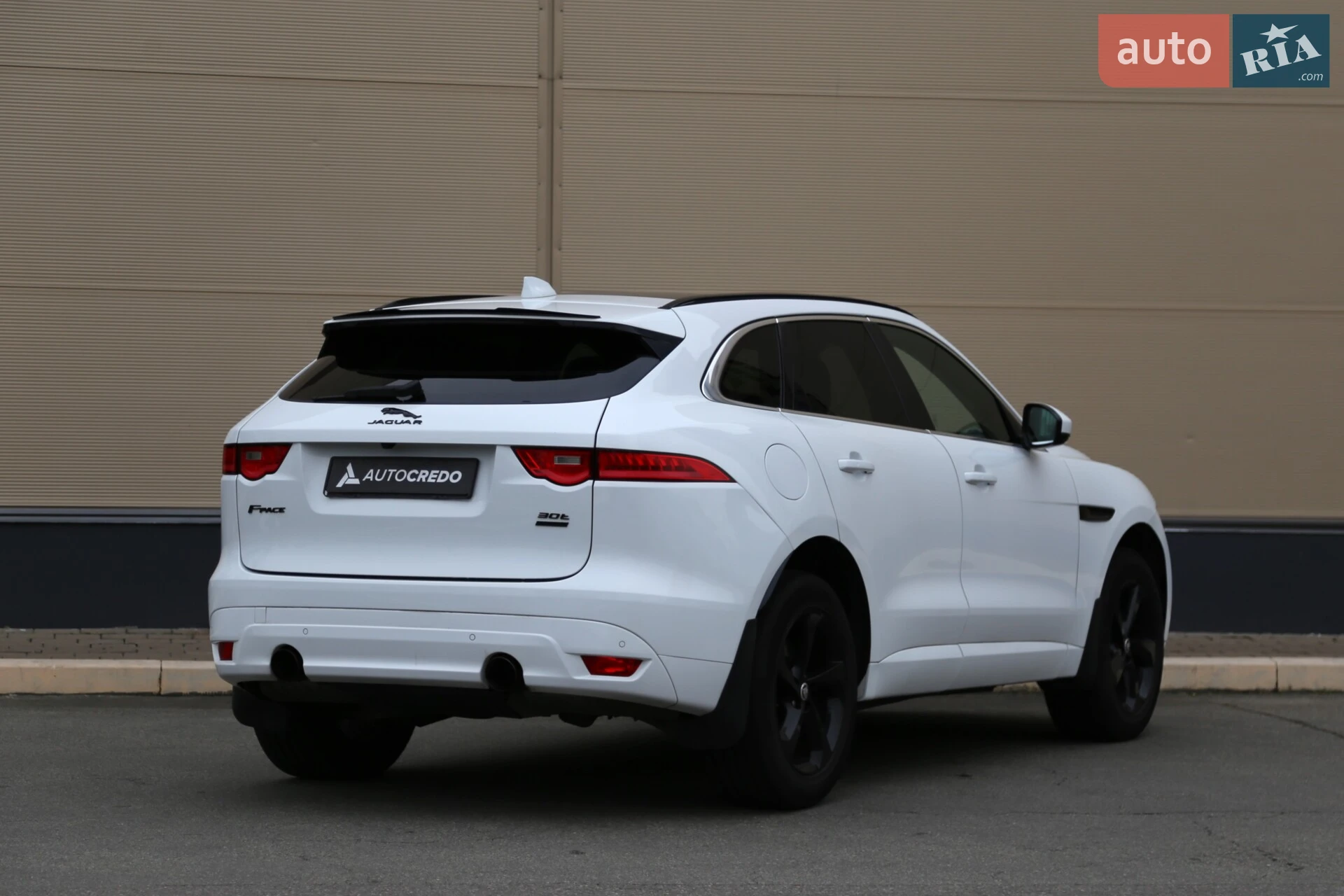 2018 Jaguar F-Pace - мініатюра 10