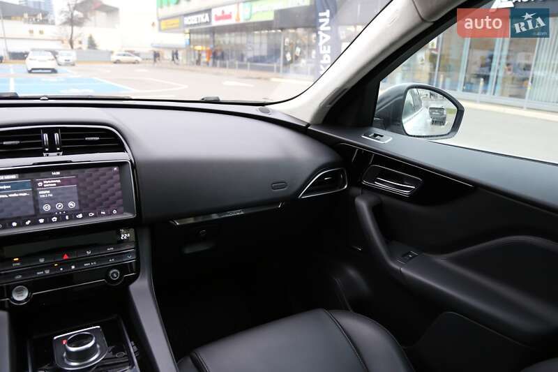 Внедорожник / Кроссовер Jaguar F-Pace 2018 в Киеве
