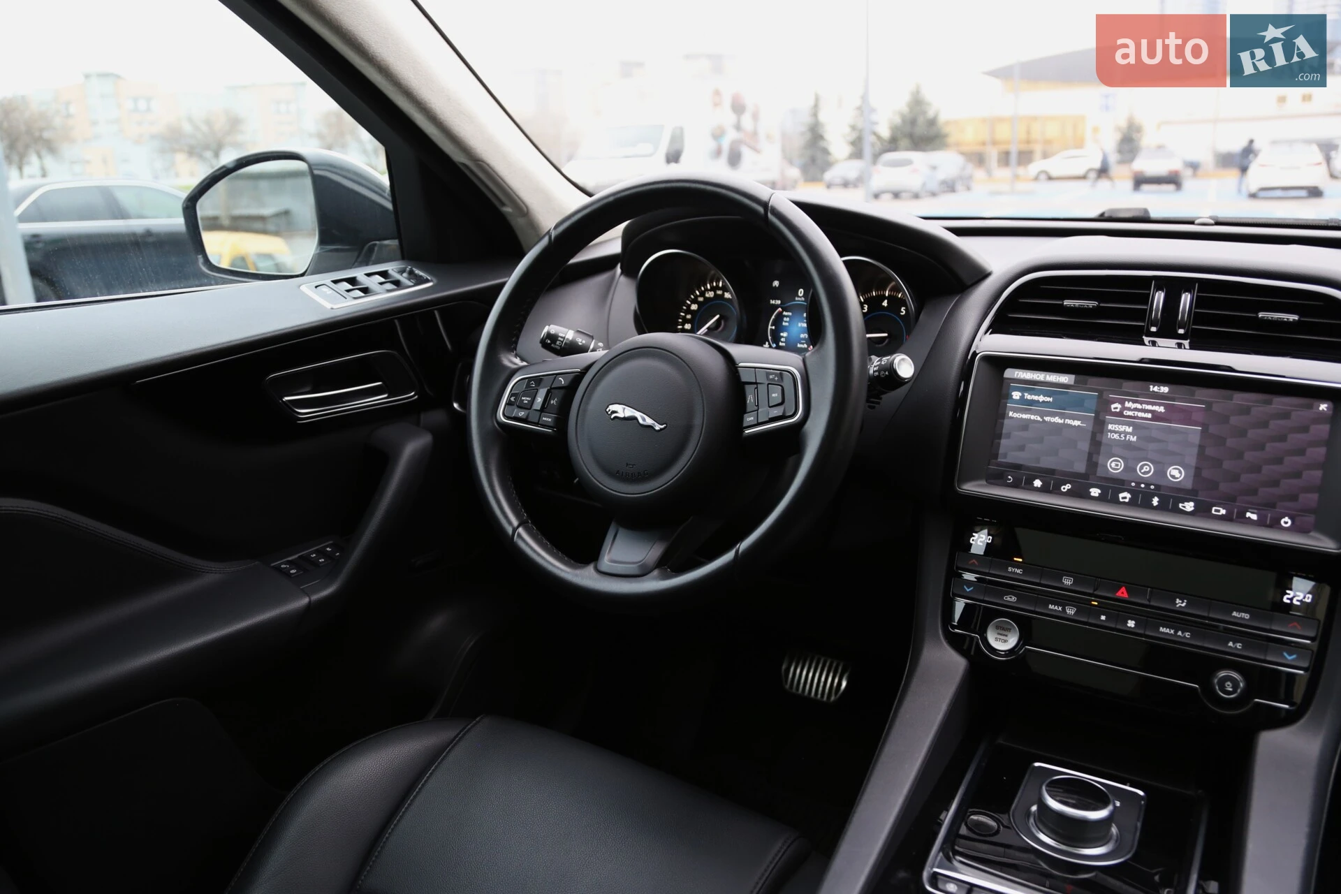 2018 Jaguar F-Pace - мініатюра 16