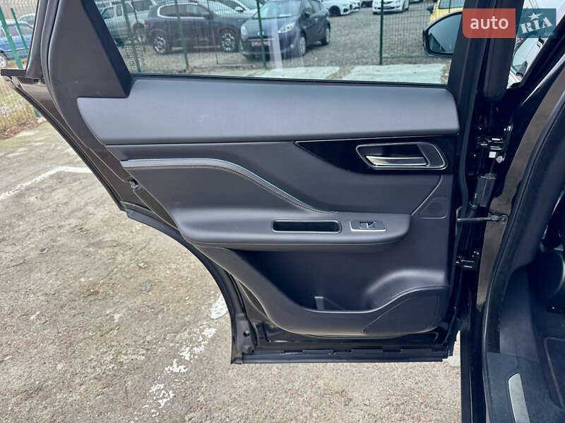 Внедорожник / Кроссовер Jaguar F-Pace 2020 в Киеве фото 34 Внедорожник / Кроссовер Jaguar F-Pace 2020 в Киеве