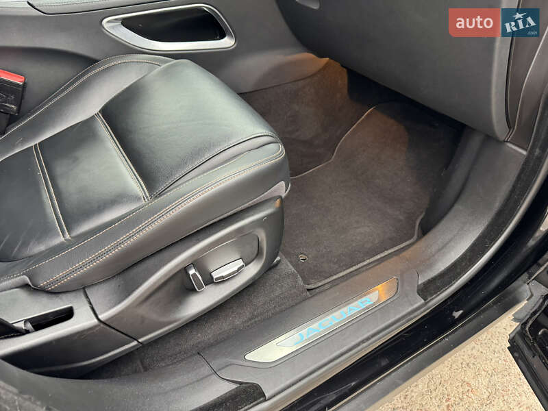 Внедорожник / Кроссовер Jaguar F-Pace 2020 в Киеве фото 47 Внедорожник / Кроссовер Jaguar F-Pace 2020 в Киеве