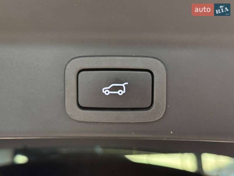 Внедорожник / Кроссовер Jaguar F-Pace 2017 в Львове фото 17 Внедорожник / Кроссовер Jaguar F-Pace 2017 в Львове