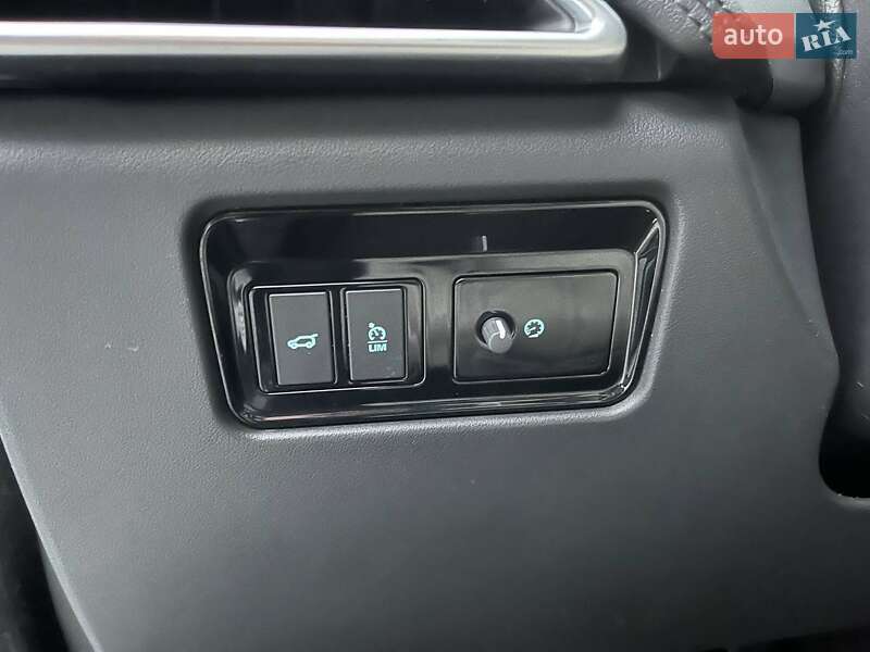 Внедорожник / Кроссовер Jaguar F-Pace 2018 в Киеве фото 17 Внедорожник / Кроссовер Jaguar F-Pace 2018 в Киеве