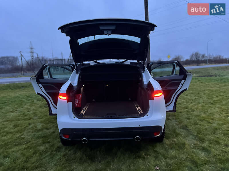 Внедорожник / Кроссовер Jaguar F-Pace 2017 в Ковеле