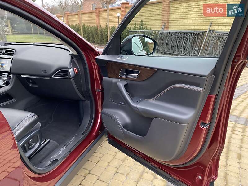 Внедорожник / Кроссовер Jaguar F-Pace 2016 в Львове фото 8 Внедорожник / Кроссовер Jaguar F-Pace 2016 в Львове