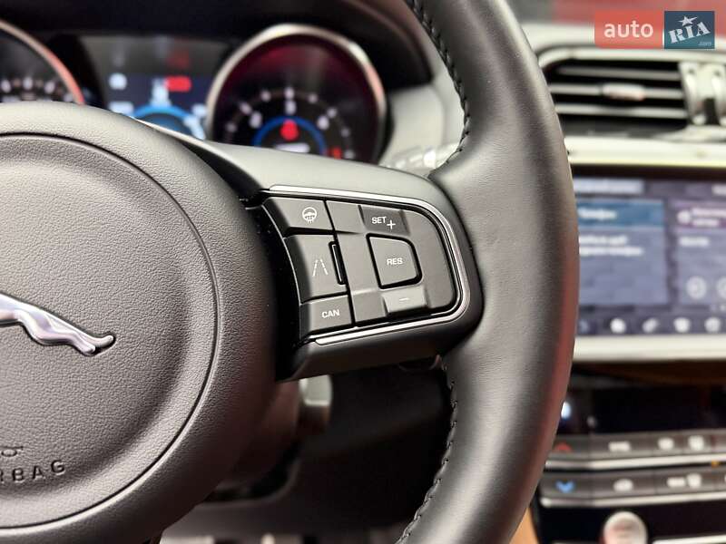 Внедорожник / Кроссовер Jaguar F-Pace 2019 в Киеве