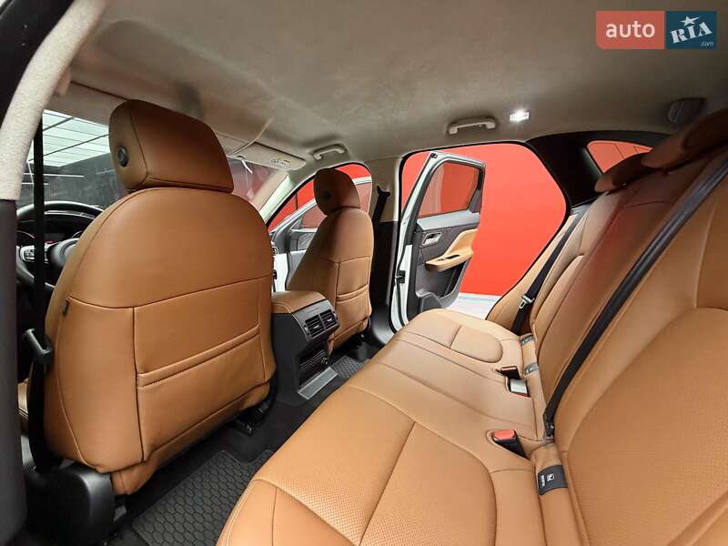 Внедорожник / Кроссовер Jaguar F-Pace 2019 в Киеве