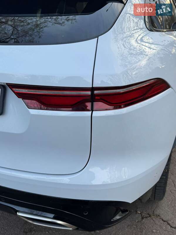 Внедорожник / Кроссовер Jaguar F-Pace 2021 в Ровно