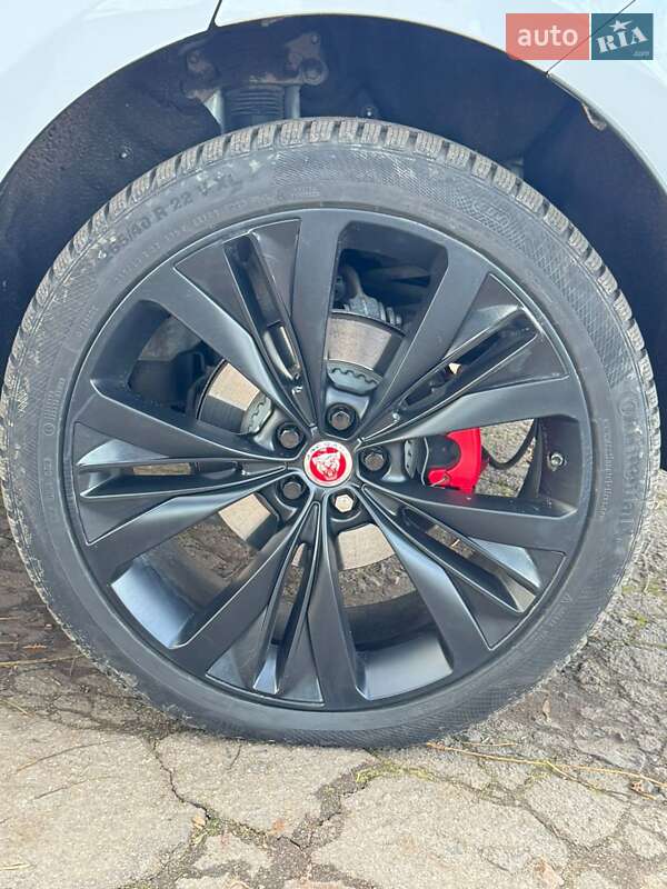 Внедорожник / Кроссовер Jaguar F-Pace 2021 в Ровно