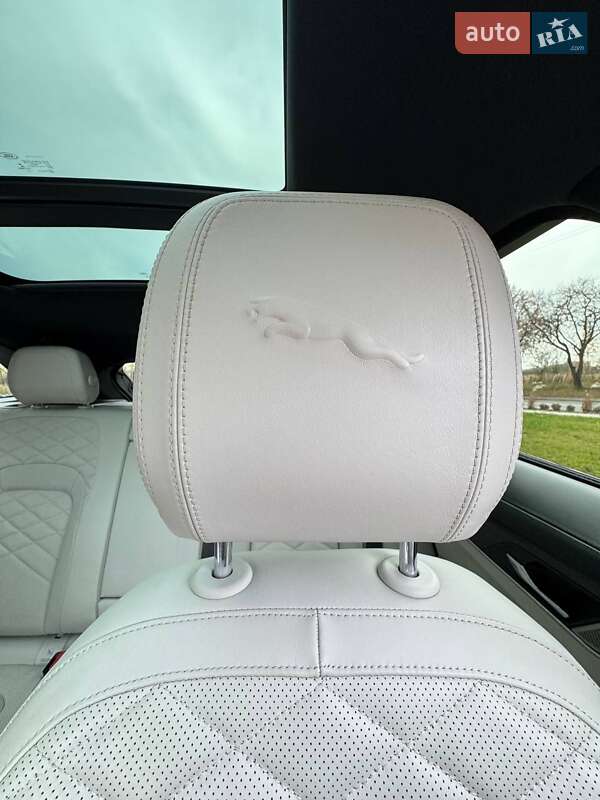 Внедорожник / Кроссовер Jaguar F-Pace 2021 в Ровно