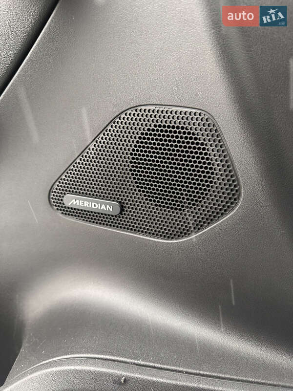 Внедорожник / Кроссовер Jaguar F-Pace 2017 в Чернигове фото 17 Внедорожник / Кроссовер Jaguar F-Pace 2017 в Чернигове