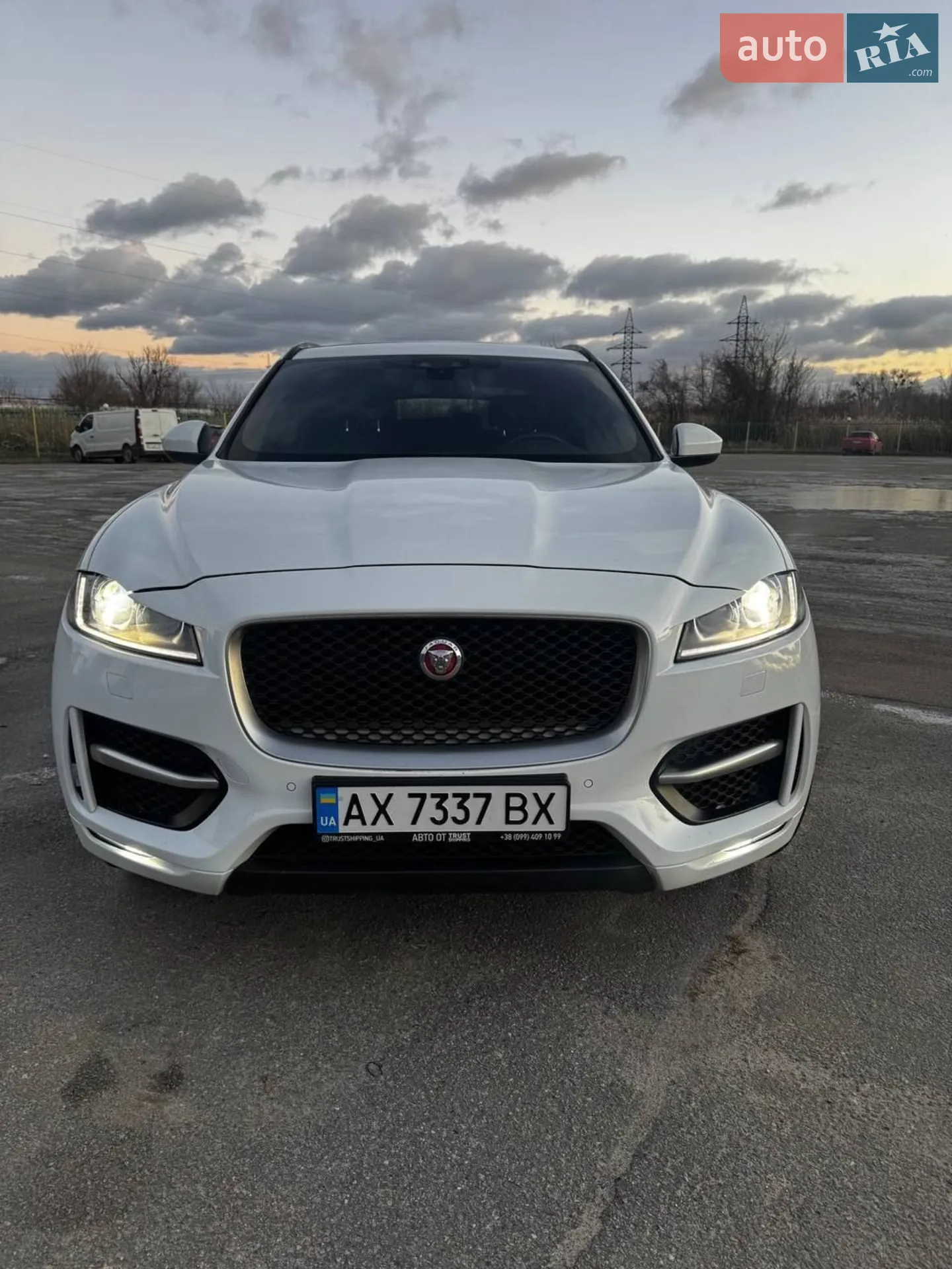2018 Jaguar F-Pace - мініатюра 3