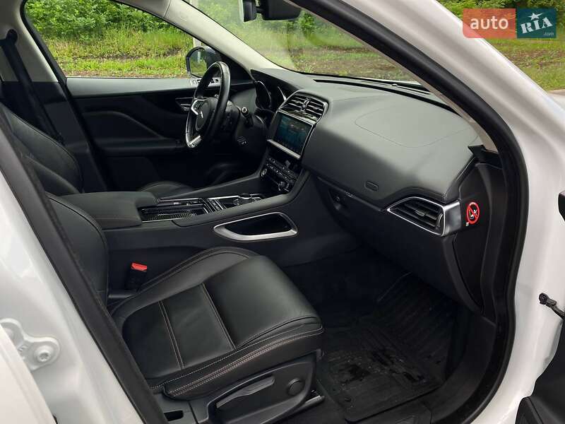 Внедорожник / Кроссовер Jaguar F-Pace 2018 в Киеве