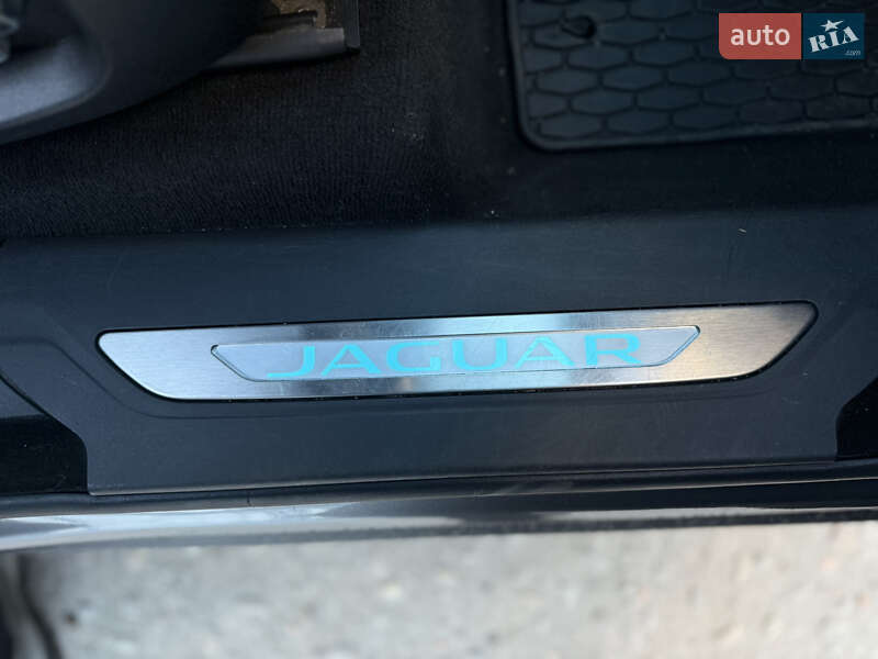 Внедорожник / Кроссовер Jaguar F-Pace 2018 в Полтаве фото 31 Внедорожник / Кроссовер Jaguar F-Pace 2018 в Полтаве