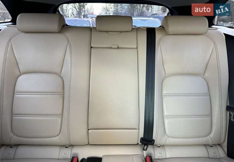 Внедорожник / Кроссовер Jaguar F-Pace 2017 в Киеве фото 5 Внедорожник / Кроссовер Jaguar F-Pace 2017 в Киеве