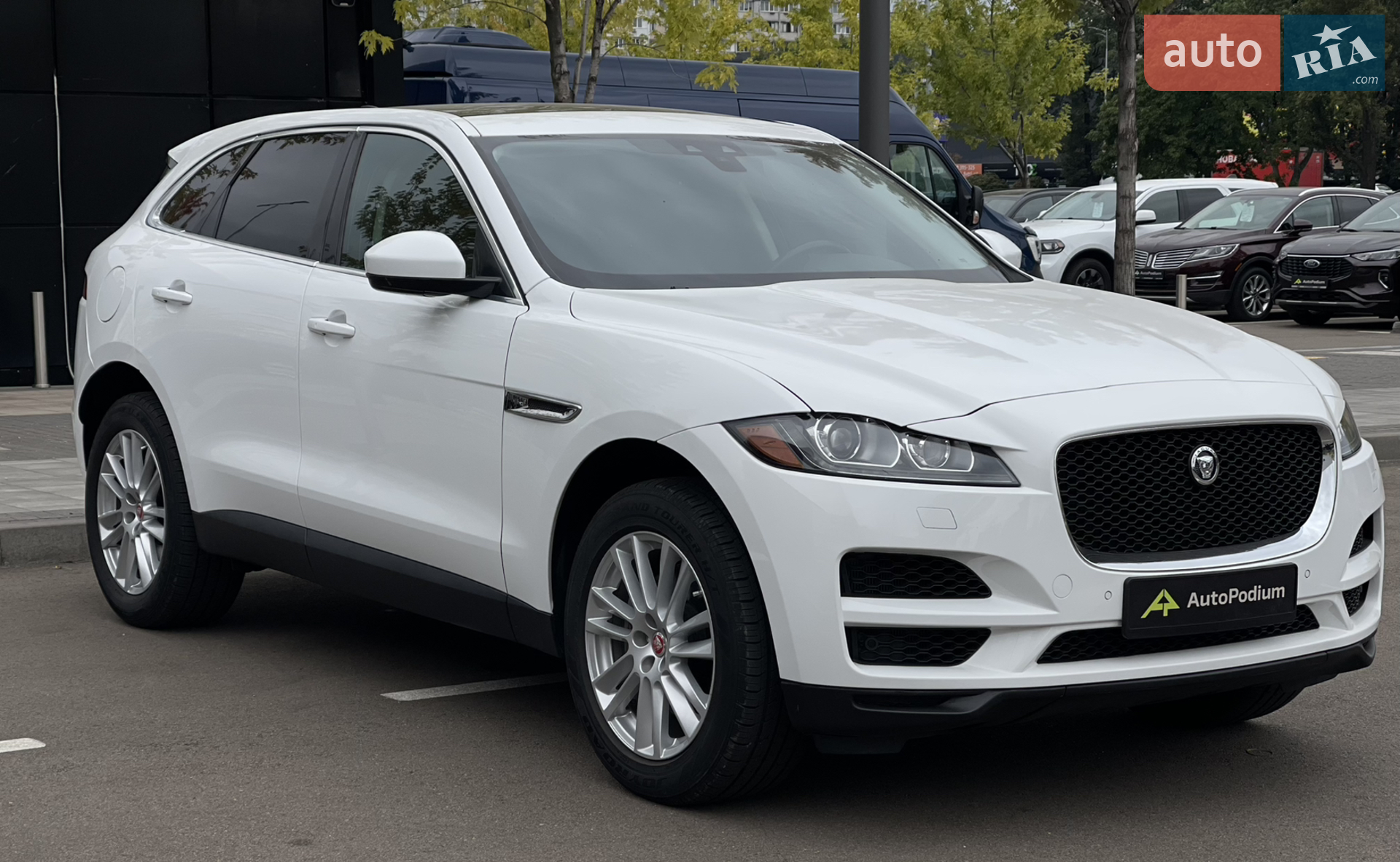 2019 Jaguar F-Pace - мініатюра 3