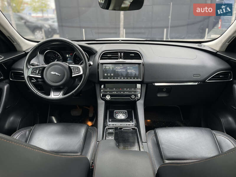 Внедорожник / Кроссовер Jaguar F-Pace 2019 в Киеве