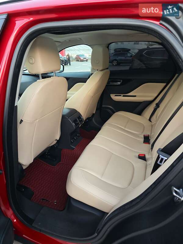 Внедорожник / Кроссовер Jaguar F-Pace 2017 в Киеве фото 7 Внедорожник / Кроссовер Jaguar F-Pace 2017 в Киеве