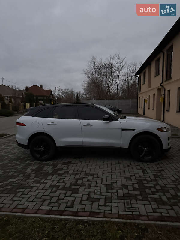 Внедорожник / Кроссовер Jaguar F-Pace 2019 в Запорожье