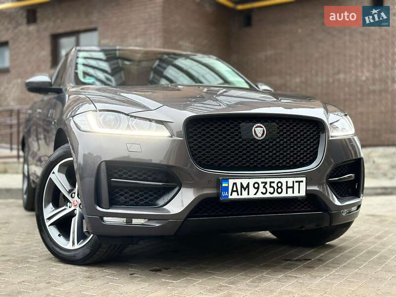 Позашляховик / Кросовер Jaguar F-Pace 2016 в Житомирі