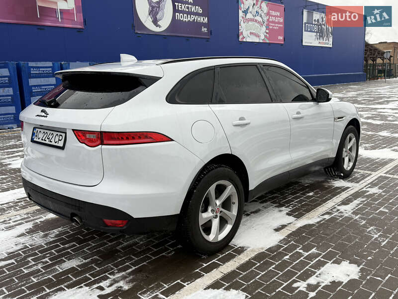 Внедорожник / Кроссовер Jaguar F-Pace 2017 в Нововолынске фото 11 Внедорожник / Кроссовер Jaguar F-Pace 2017 в Нововолынске