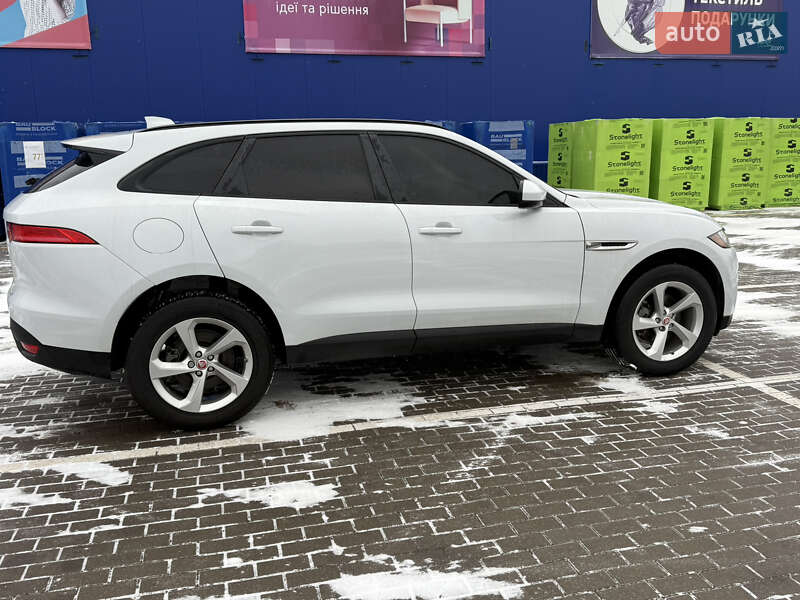 Внедорожник / Кроссовер Jaguar F-Pace 2017 в Нововолынске фото 12 Внедорожник / Кроссовер Jaguar F-Pace 2017 в Нововолынске