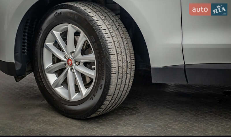 Внедорожник / Кроссовер Jaguar F-Pace 2017 в Киеве фото 10 Внедорожник / Кроссовер Jaguar F-Pace 2017 в Киеве