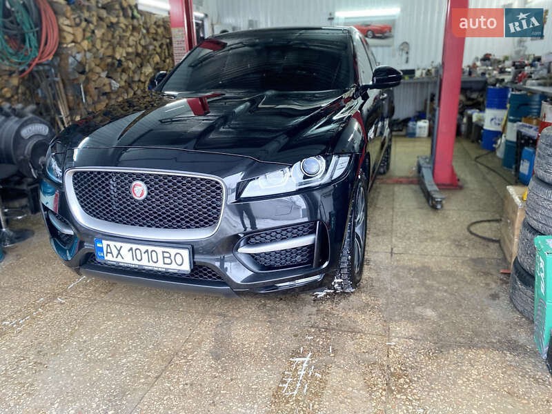 Внедорожник / Кроссовер Jaguar F-Pace 2017 в Харькове