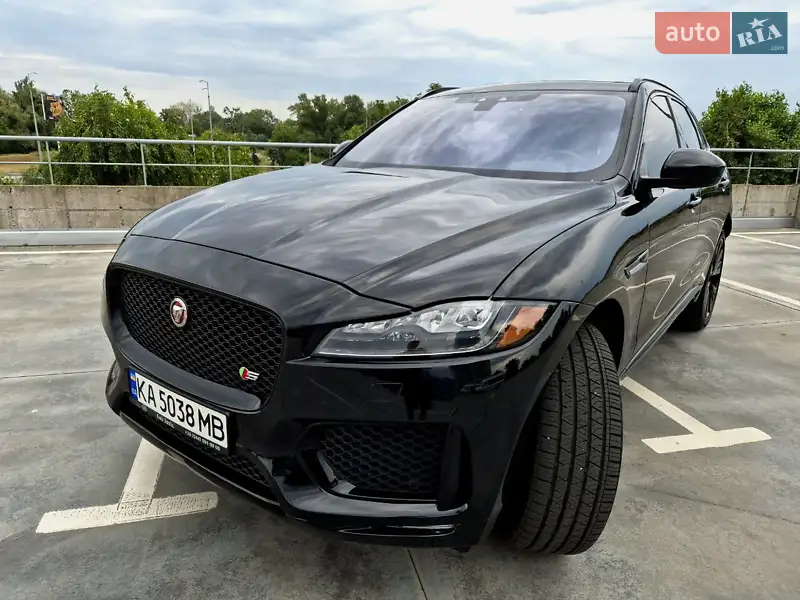 Jaguar F-Pace