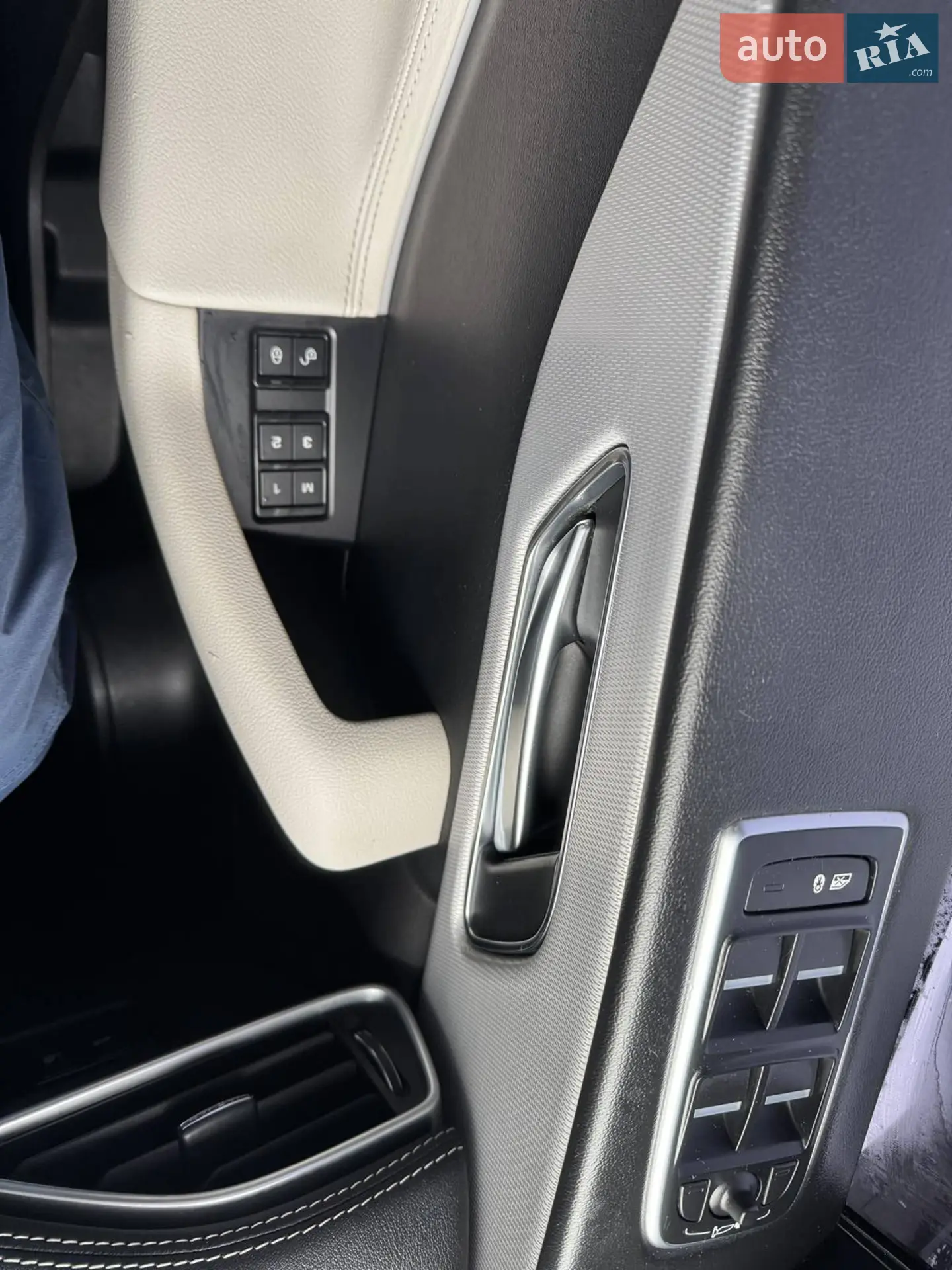 2016 Jaguar F-Pace - мініатюра 9