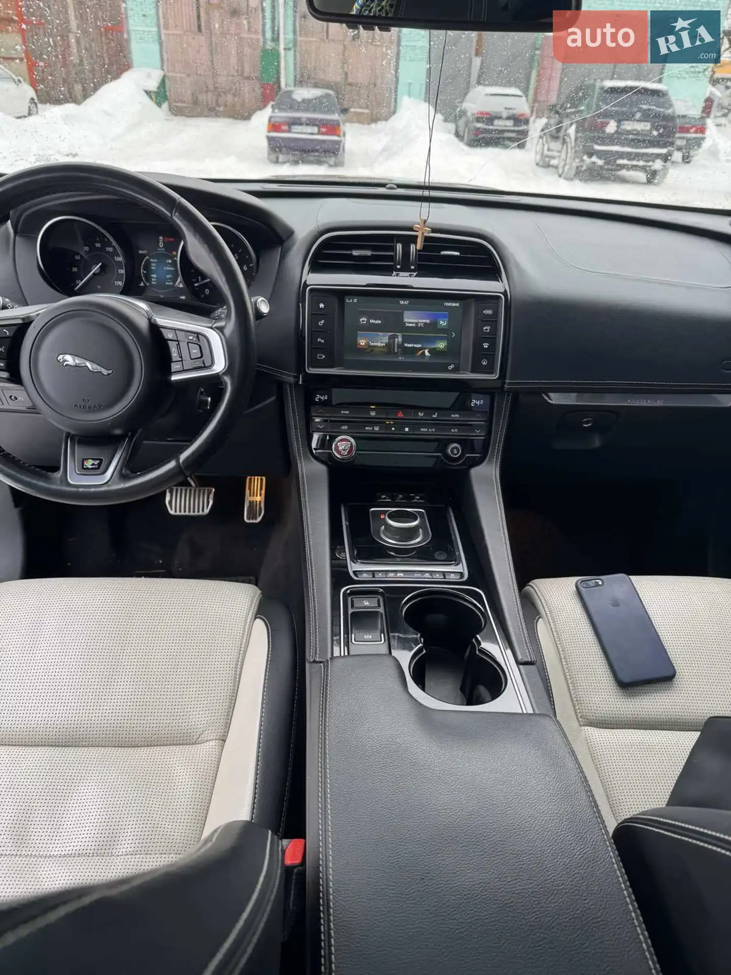 2016 Jaguar F-Pace - мініатюра 16