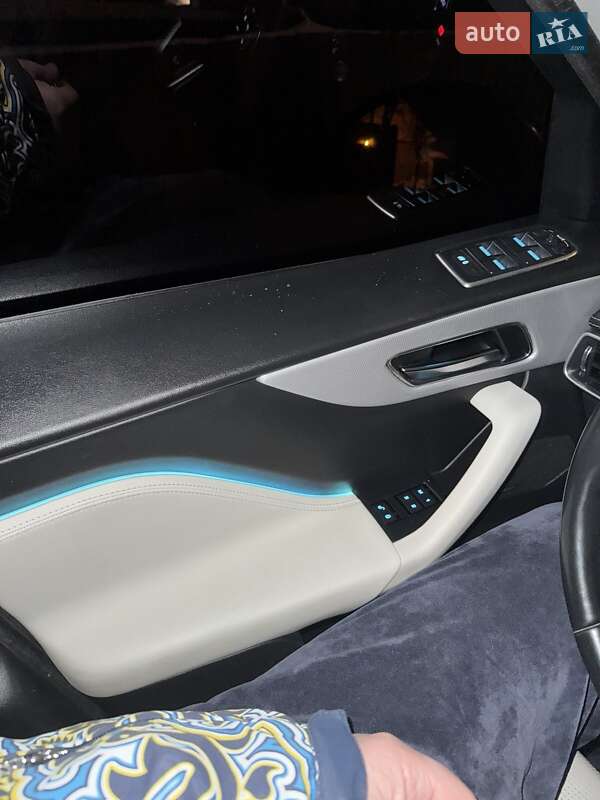 Внедорожник / Кроссовер Jaguar F-Pace 2017 в Киеве фото 20 Внедорожник / Кроссовер Jaguar F-Pace 2017 в Киеве