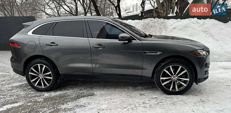 Внедорожник / Кроссовер Jaguar F-Pace 2017 в Ивано-Франковске фото 16 Внедорожник / Кроссовер Jaguar F-Pace 2017 в Ивано-Франковске