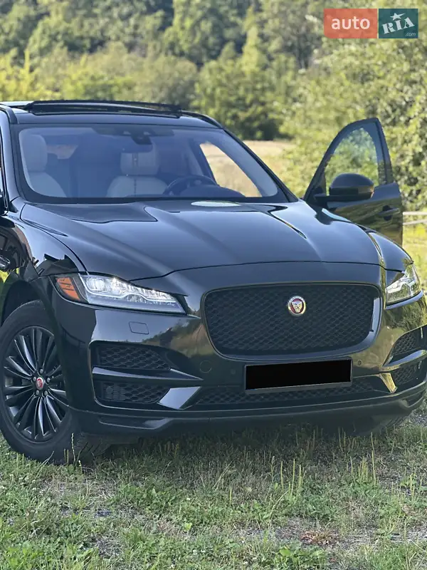Jaguar F-Pace