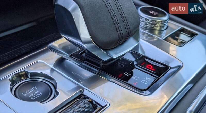 Внедорожник / Кроссовер Jaguar F-Pace 2021 в Киеве