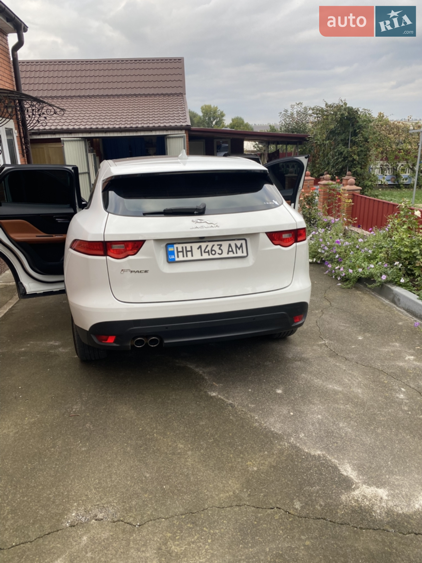 2016 Jaguar F-Pace - мініатюра 3